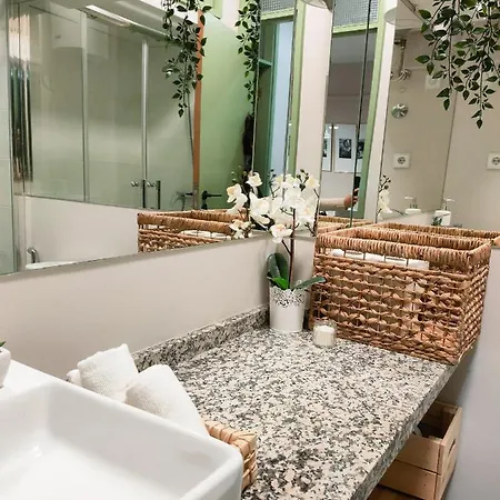 Апартаменты Santa Catarina - With Terrace